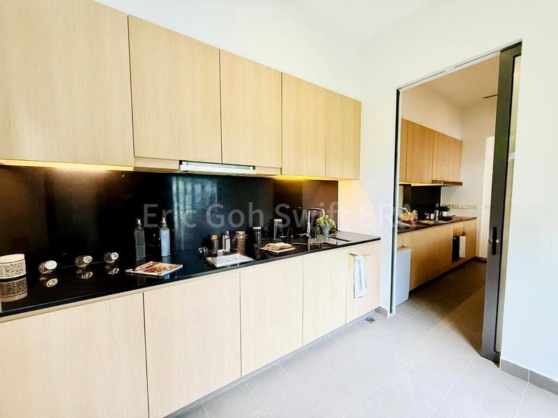 4 Bed Cluster House (Landed) for Sale in Mont Timah - Image 10