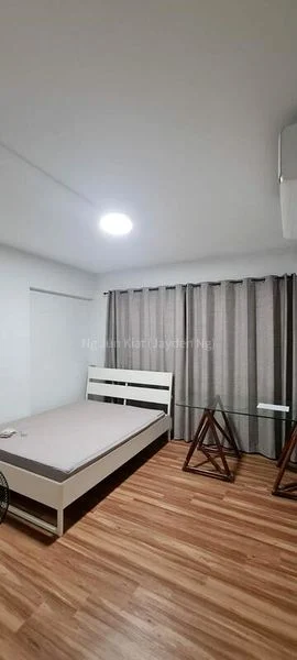 Common Room (HDB) for Rent in  420 Hougang Avenue 10 - Image 2