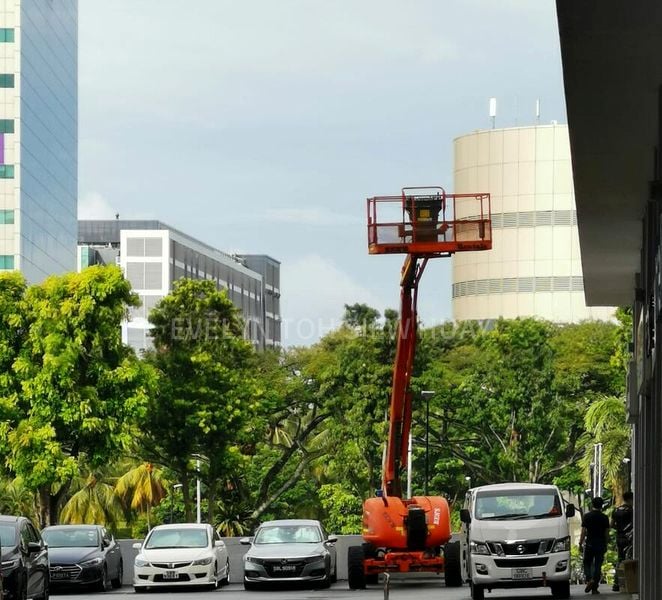 Light Industrial (B1) for Rent: Tradehub 21 - Image 3