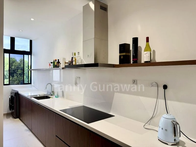 3 Bed Condo for Rent in The Summit - Image 6