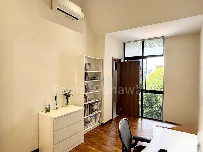 3 Bed Condo for Rent in The Summit - Image 4
