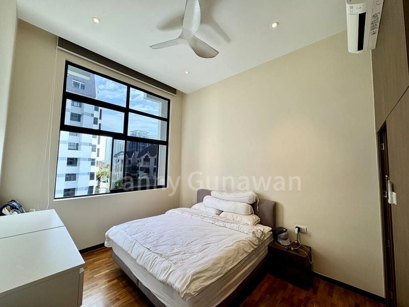 3 Bed Condo for Rent in The Summit - Image 2