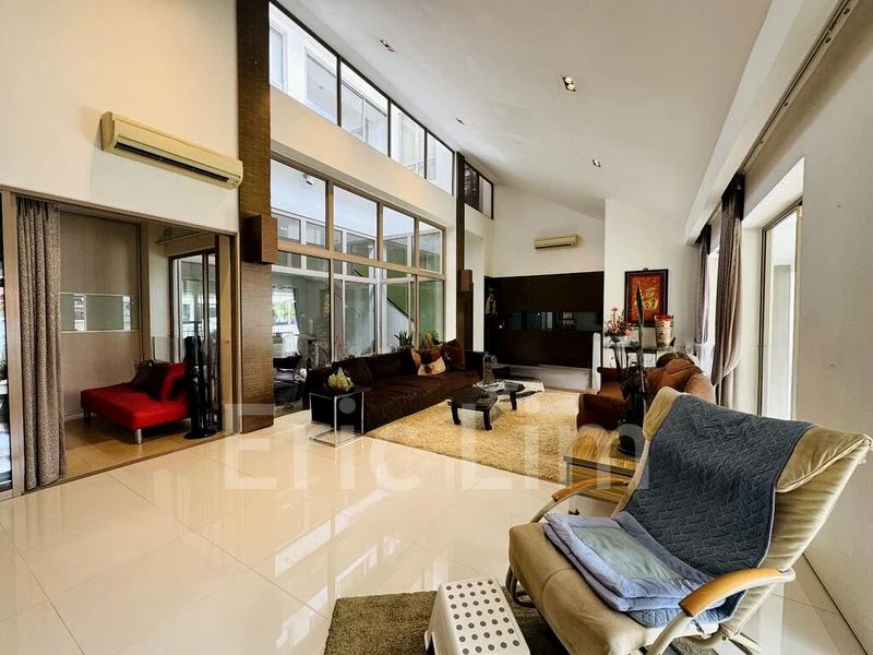 5 Bed Terraced House (Landed) for Sale in  Serangoon Garden Estate - Image 1