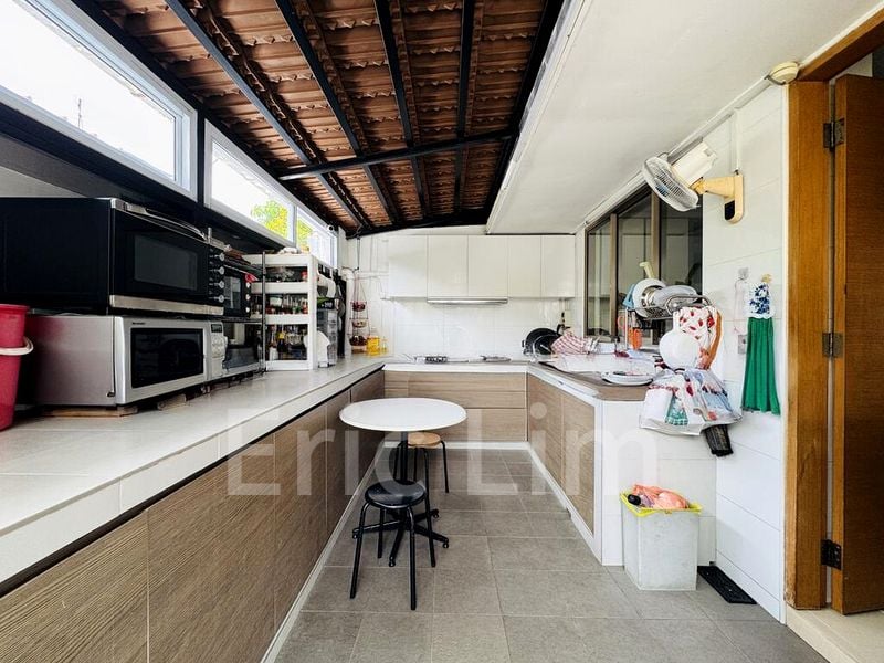 5 Bed Terraced House (Landed) for Sale in  Serangoon Garden Estate - Image 6