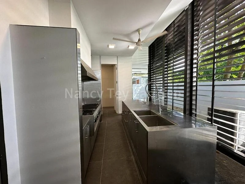 4 Bed Bungalow (Landed) for Rent in  Queen Astrid Park - Image 3