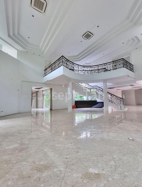 6 Bed Bungalow (Landed) for Rent in  Peirce Road - Image 2