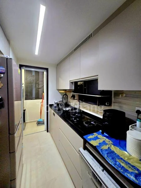 3 Bed Executive Condo for Sale in The Brownstone - Image 2