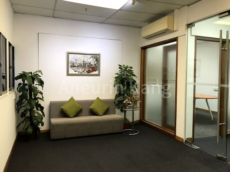 Office for Rent in  Crystal Time Building - Image 10