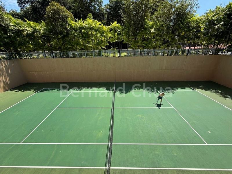 3 Bed Condo for Rent in  The Glades - Image 1