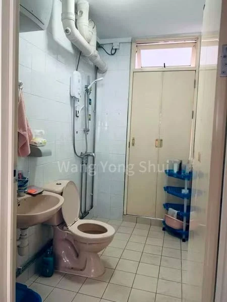 4 Room (4A) HDB for Rent in  290G Bukit Batok Street 24 - Image 4