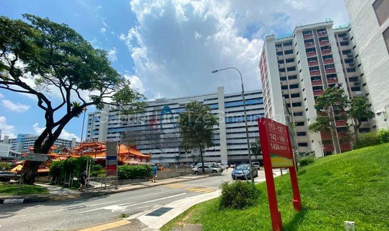 Executive HDB for Sale in  142 Serangoon North Avenue 1 - Image 3