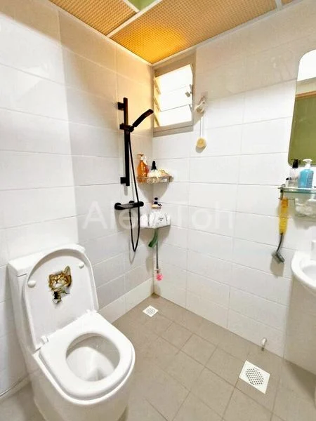 Common Room (HDB) for Rent in  117A Jalan Tenteram - Image 5