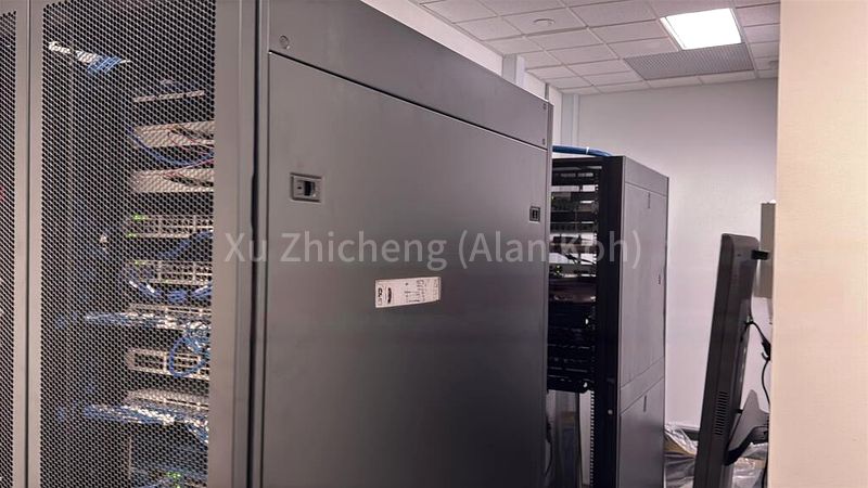 Office for Rent: Republic Plaza - Image 8