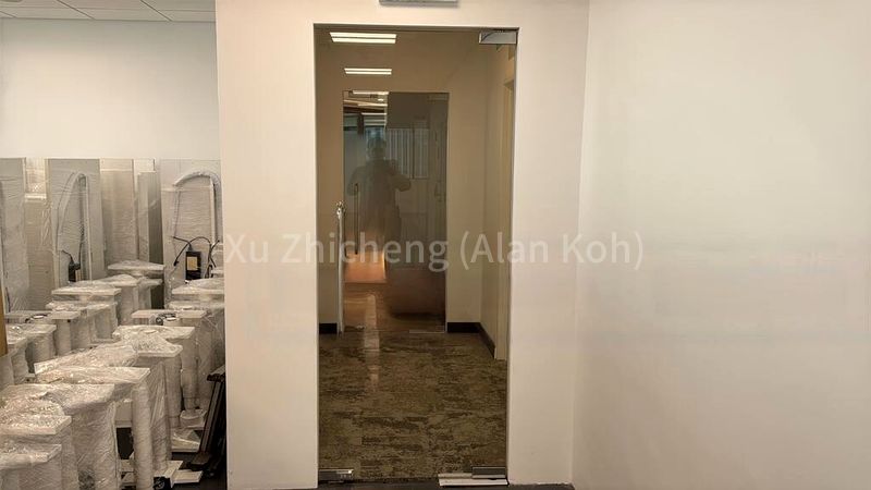 Office for Rent: Republic Plaza - Image 9