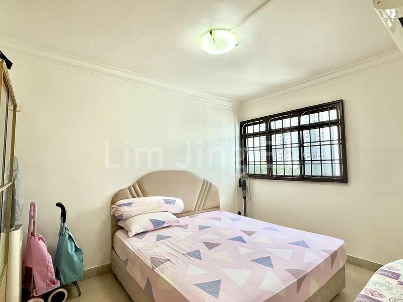 4 Room (4NG) HDB for Sale in  221A Jurong East Street 21 - Image 7