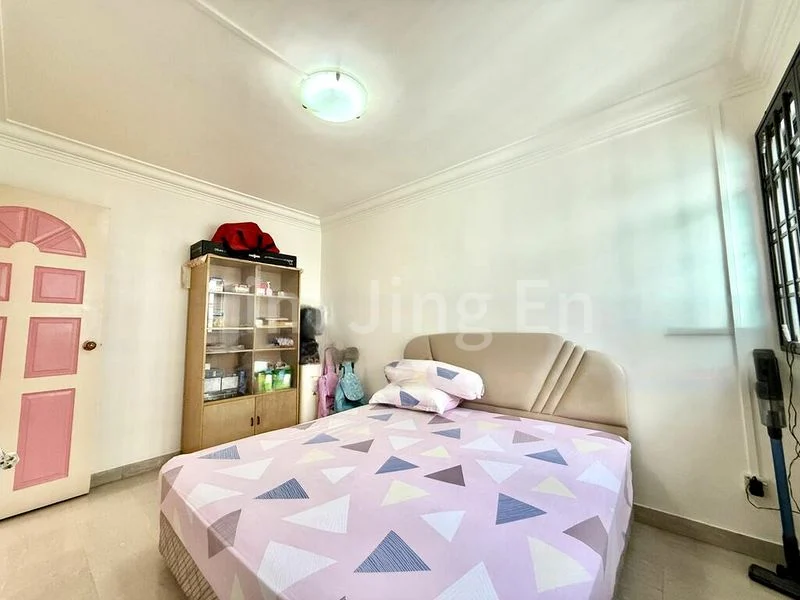 4 Room (4NG) HDB for Sale in  221A Jurong East Street 21 - Image 8