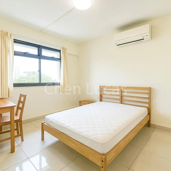 4 Room (4NG) HDB for Sale in  229 Bukit Batok East Avenue 3 - Image 3