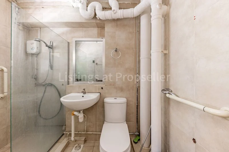 Executive HDB for Sale in 154 Pasir Ris Street 13 - Image 10