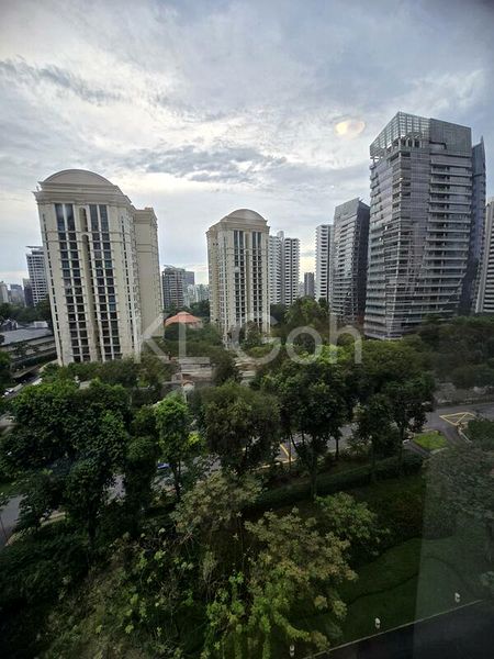 3 Bed Condo for Rent in  The Colonnade - Image 11