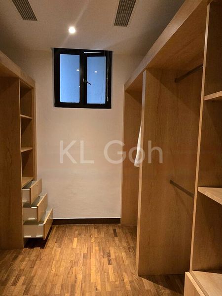 3 Bed Condo for Rent in  The Colonnade - Image 14