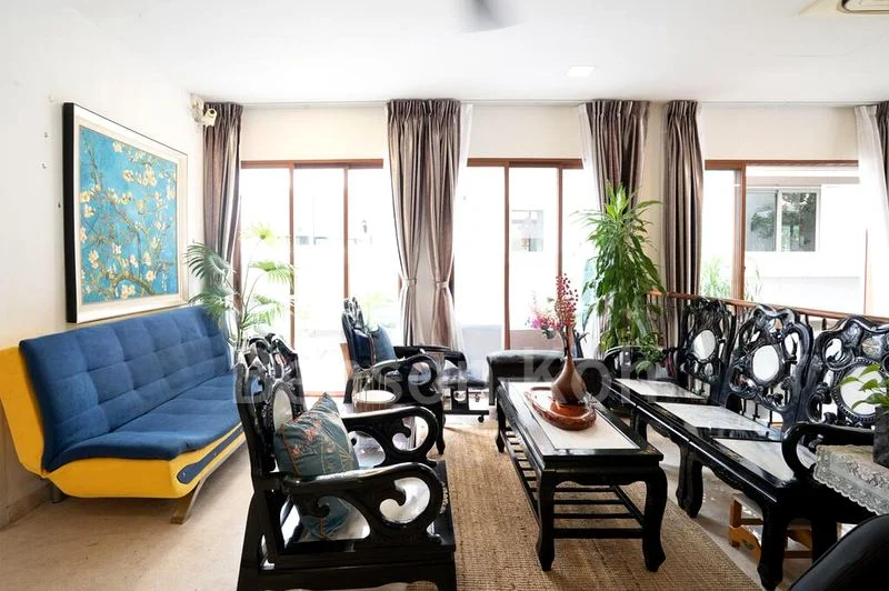 4 Bed Semi-Detached House (Landed) for Sale in Robey Crescent - Image 1