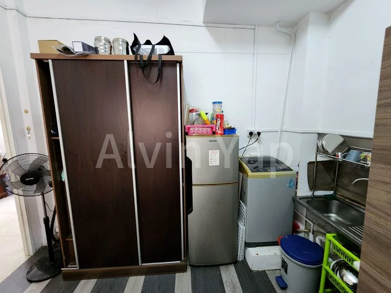 Master Room (Landed) for Rent in  Yew Lian Park - Image 3