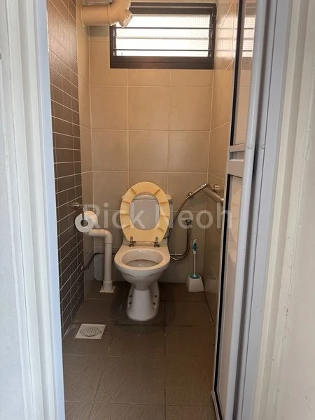 3 Room (3I) HDB for Rent in 5 Tanjong Pagar Plaza - Image 4