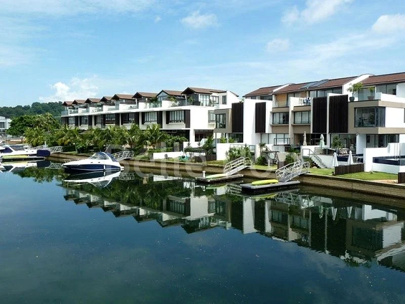 5 Bed Good Class Bungalow (Landed) for Rent in  Coral Island - Image 1