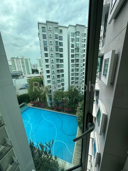 3 Bed Executive Condo for Sale in  Whitewater - Image 2