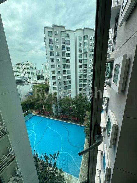 3 Bed Executive Condo for Sale in  Whitewater - Image 1