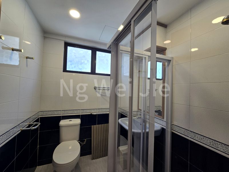 7 Bed Semi-Detached House (Landed) for Rent in  Harvey Avenue - Image 7
