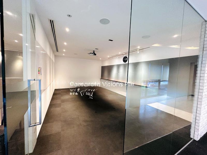 Light Industrial (B1) for Rent: AFFORDABLE, FITTED BUSINESS SPACE near Holland Village; 6 mins walk to MRT. - Image 5