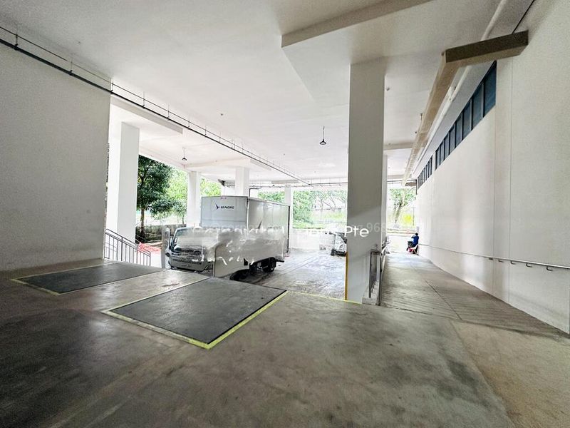 Light Industrial (B1) for Rent: AFFORDABLE, FITTED BUSINESS SPACE near Holland Village; 6 mins walk to MRT. - Image 7