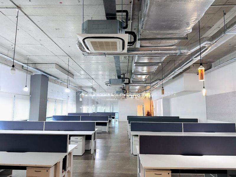 Light Industrial (B1) for Rent: AFFORDABLE, FITTED BUSINESS SPACE near Holland Village; 6 mins walk to MRT. - Image 9