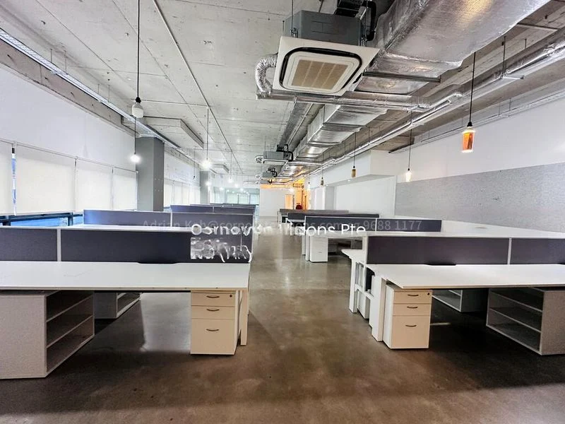 Light Industrial (B1) for Rent: AFFORDABLE, FITTED BUSINESS SPACE near Holland Village; 6 mins walk to MRT. - Image 2