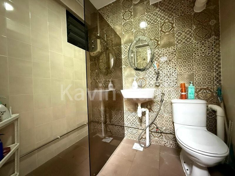 5 Room (5STD) HDB for Sale in  216 Lorong 8 Toa Payoh - Image 5