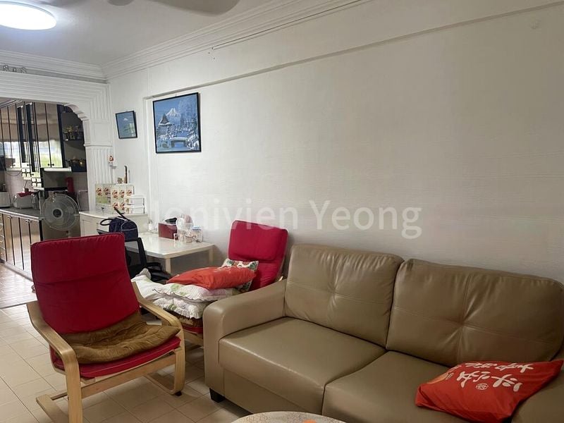 3 Room (3NG) HDB for Sale in  182 Bukit Batok West Avenue 8 - Image 1