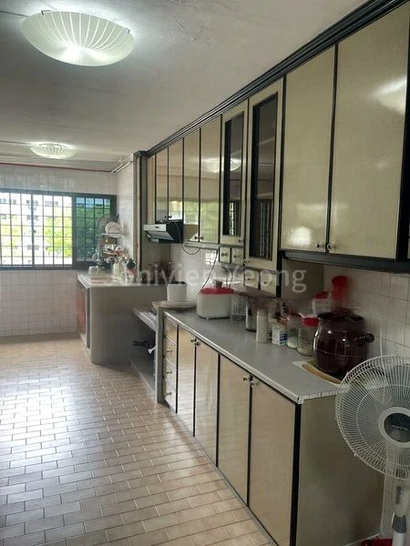 3 Room (3NG) HDB for Sale in  182 Bukit Batok West Avenue 8 - Image 3