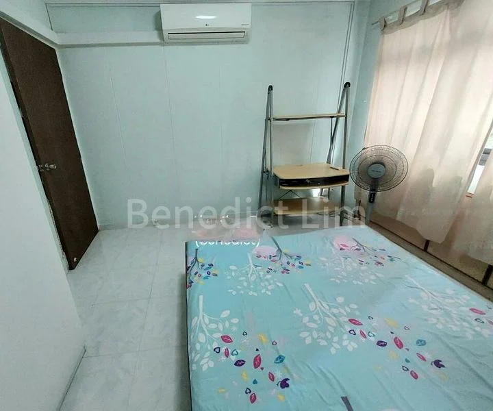 Common Room (HDB) for Rent in  616 Woodlands Avenue 4 - Image 2