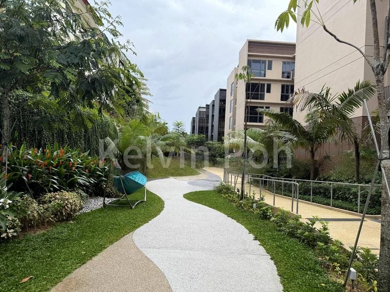 4 Bed Condo for Sale in  The Watergardens At Canberra - Image 7