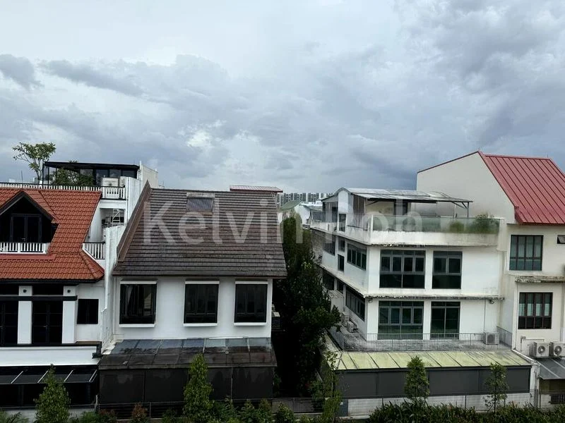 4 Bed Condo for Sale in  The Watergardens At Canberra - Image 9