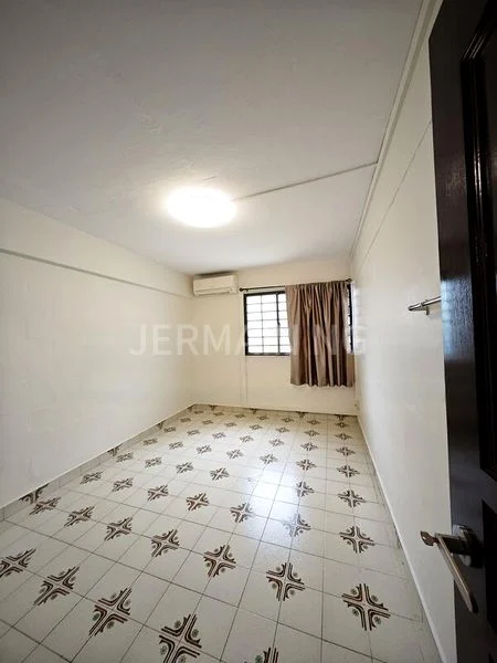 4 Room (4NG) HDB for Rent in  436 Ang Mo Kio Avenue 10 - Image 3