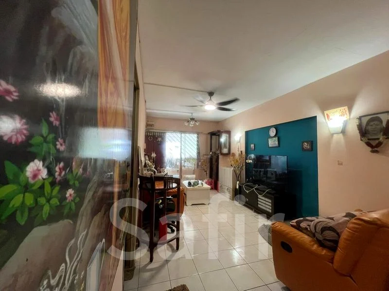 4 Room (4NG) HDB for Sale in  461 Clementi Avenue 3 - Image 1