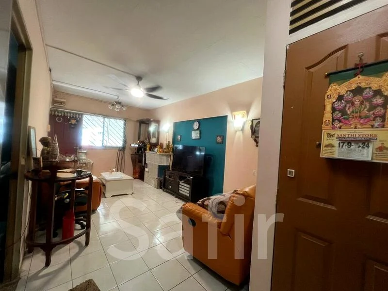 4 Room (4NG) HDB for Sale in  461 Clementi Avenue 3 - Image 3
