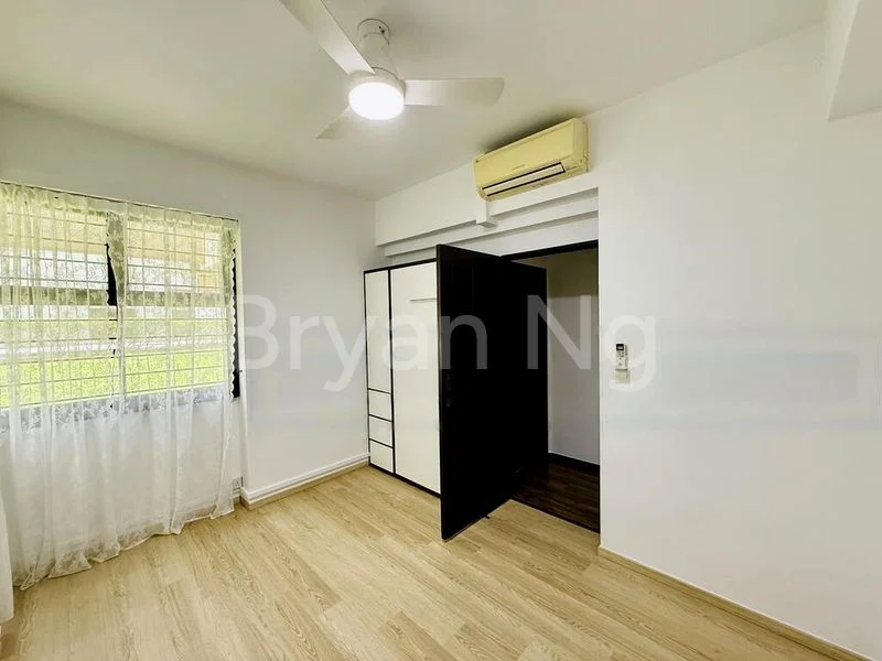 5 Room (5I) HDB for Sale in 461 Clementi Avenue 3 - Image 4