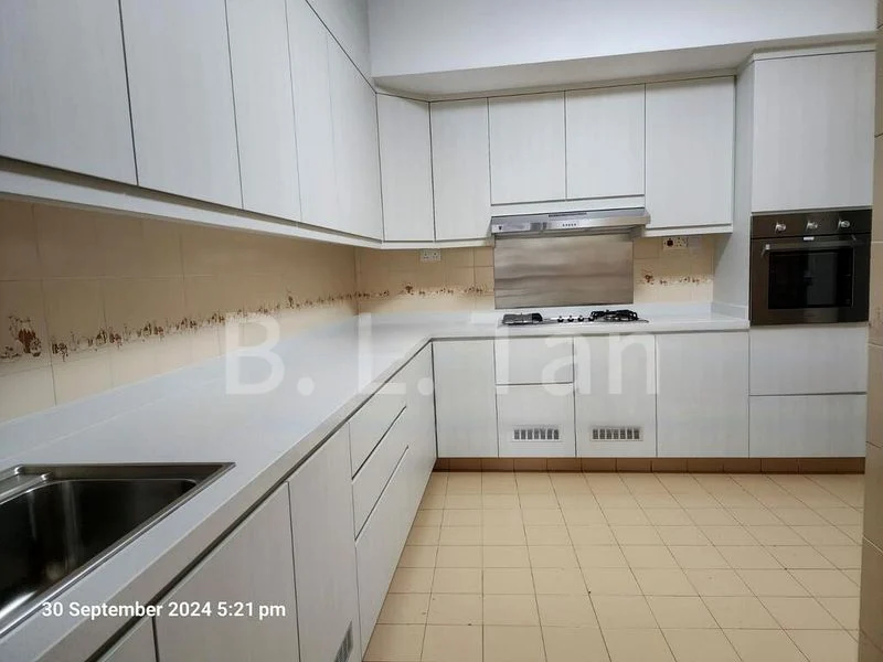 3 Bed Condo for Rent in  Clementi Park - Image 4