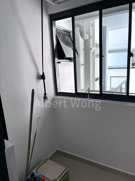 Master Room (HDB) for Rent in  376B Canberra Drive - Image 4