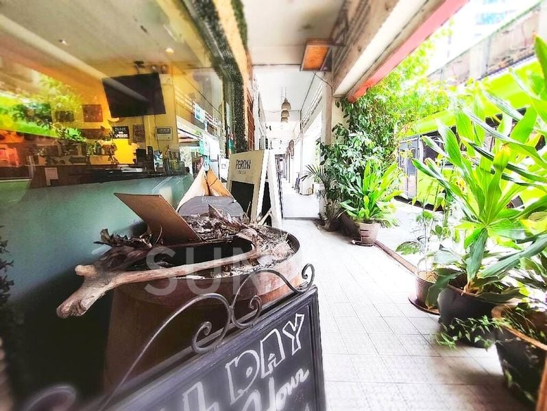 Food & Beverage for Rent: Prime Restaurant, Tanjong Katong Road; High-Visibility Shop. - Image 9