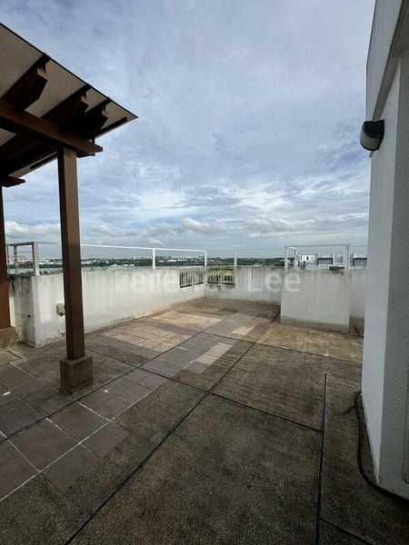 3 Bed Condo for Rent in  Lilydale - Image 14