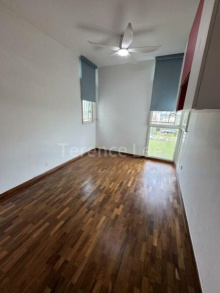 3 Bed Condo for Rent in  Lilydale - Image 9